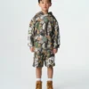 Hanorac cu glugă pentru copii, model camuflaj cu copaci Hanorac cu glugă pentru copii, model camuflaj cu copaci